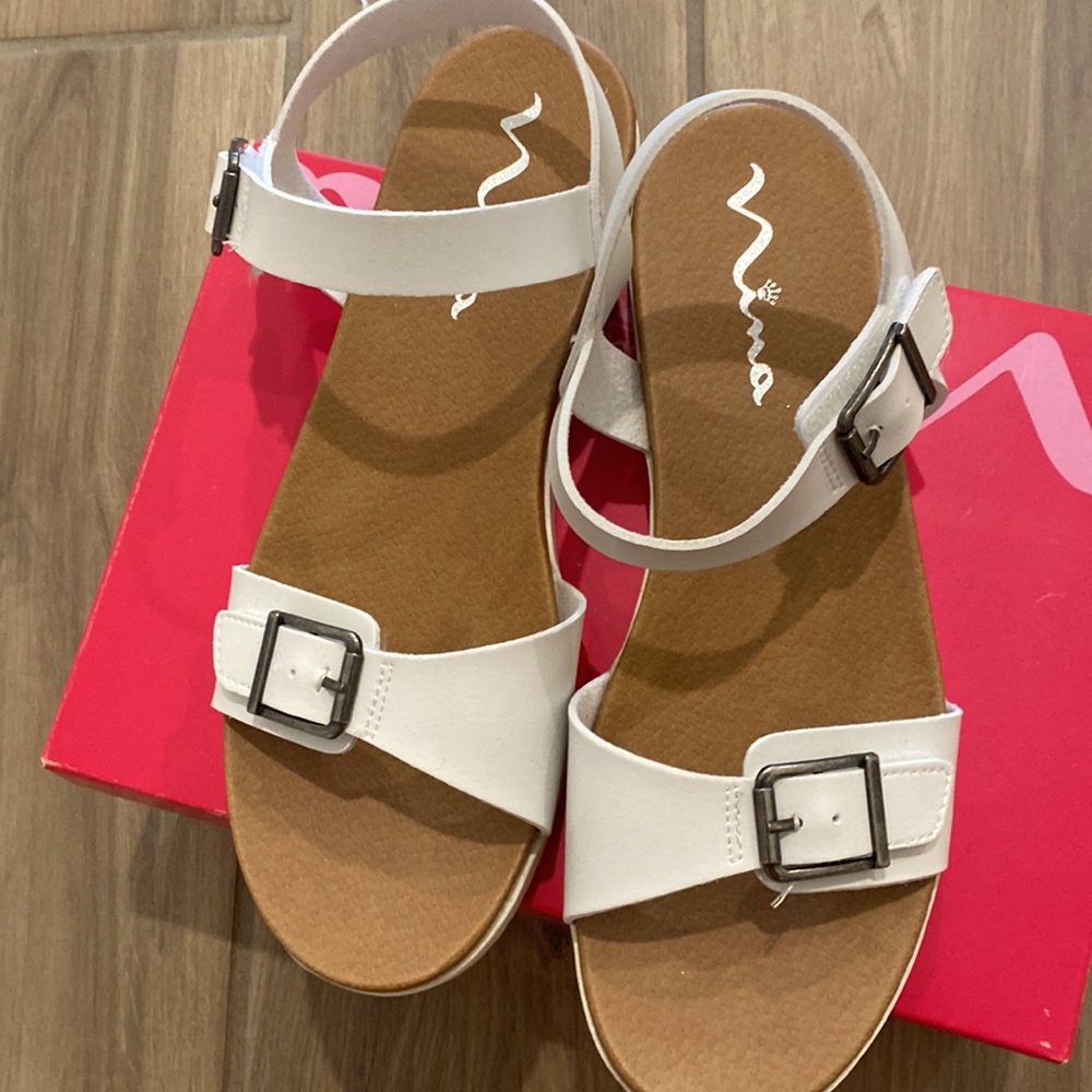 Girls sandals New